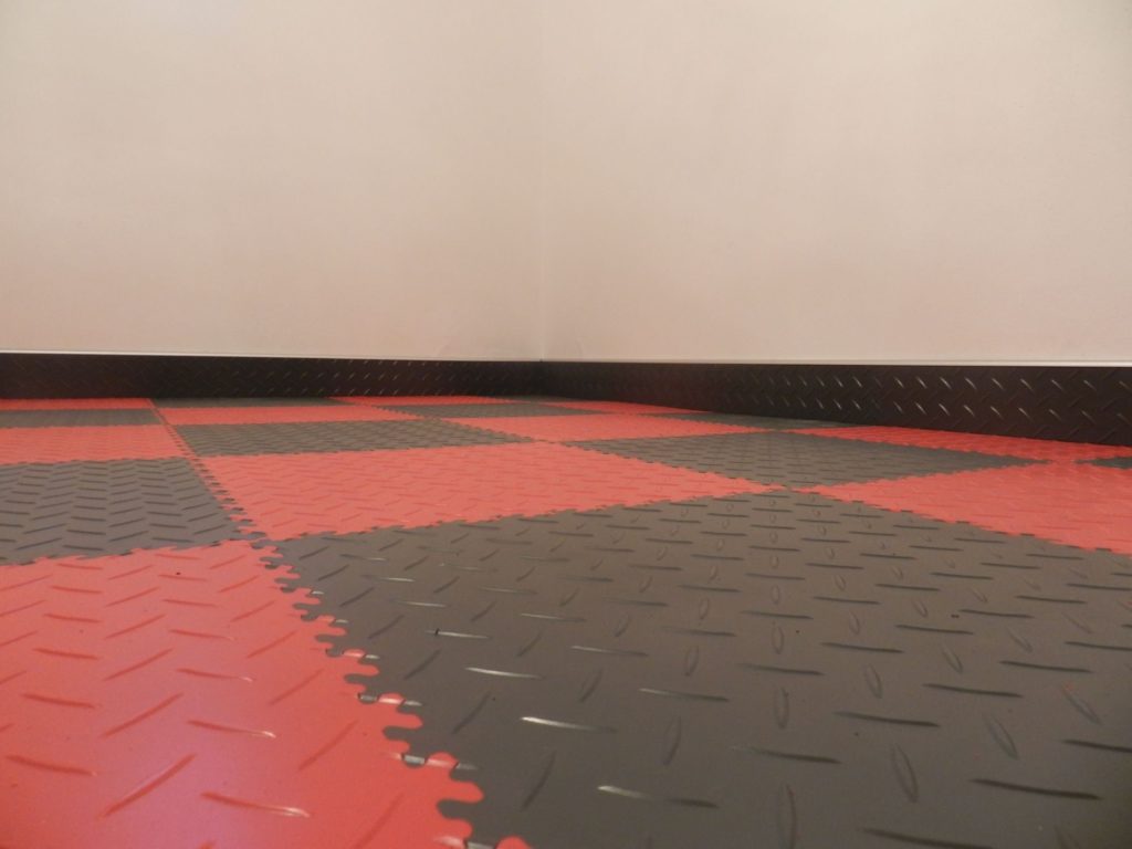 Skirting boards made of Fortelock PVC floor tiles, Poland