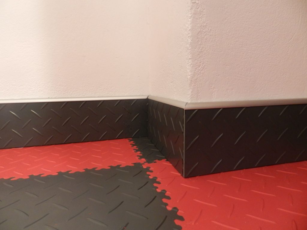 Skirting boards made of Fortelock PVC floor tiles, Poland
