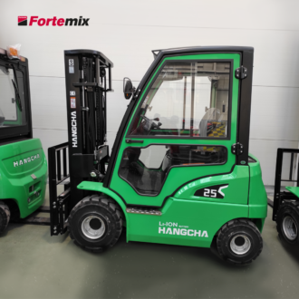 New electric forklifts