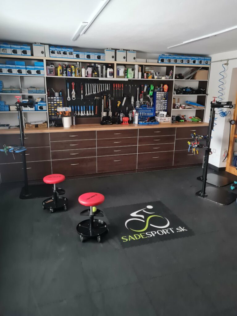 Bikeservis, Slovakia